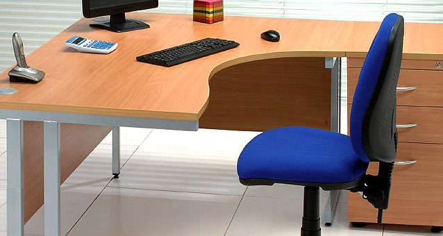 An L Shaped Desk Is Key To The Perfect Office Office Desking